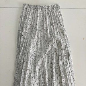 Dot Pleated Maxi Skirt